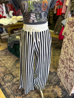 Load image into Gallery viewer, Black striped wide legged pants
