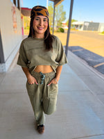 Load image into Gallery viewer, Cropped olive set
