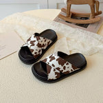 Load image into Gallery viewer, printed criss cross sandal
