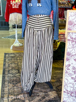 Load image into Gallery viewer, Brown Striped balloon pants
