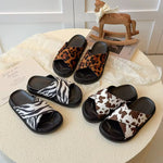 Load image into Gallery viewer, printed criss cross sandal

