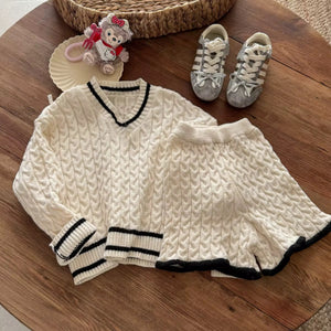 Kaylee's knitted set