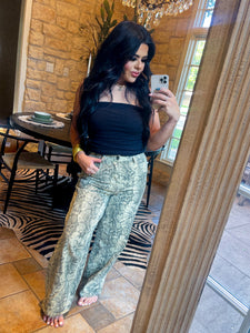 snake bottoms