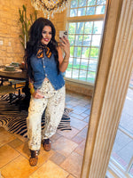Load image into Gallery viewer, animal lover barrel jeans
