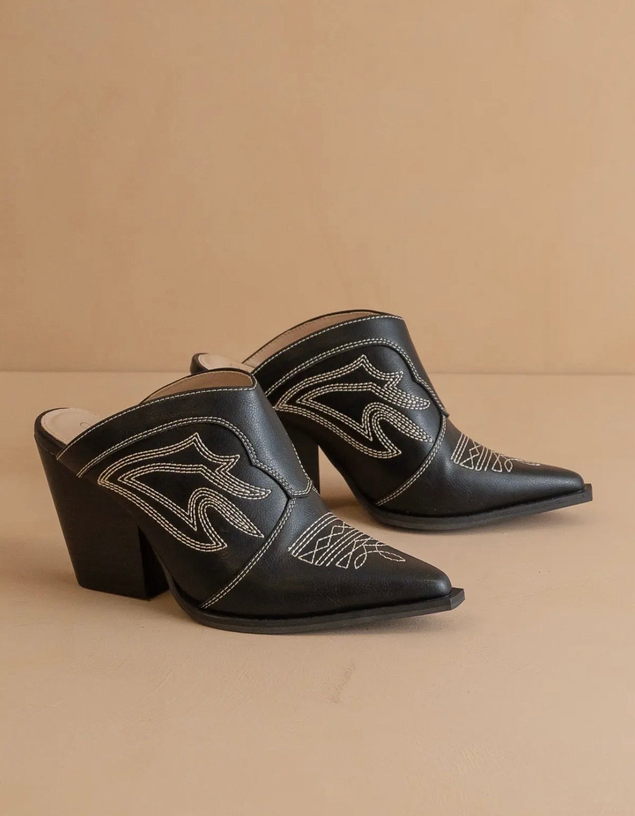 western heel mule